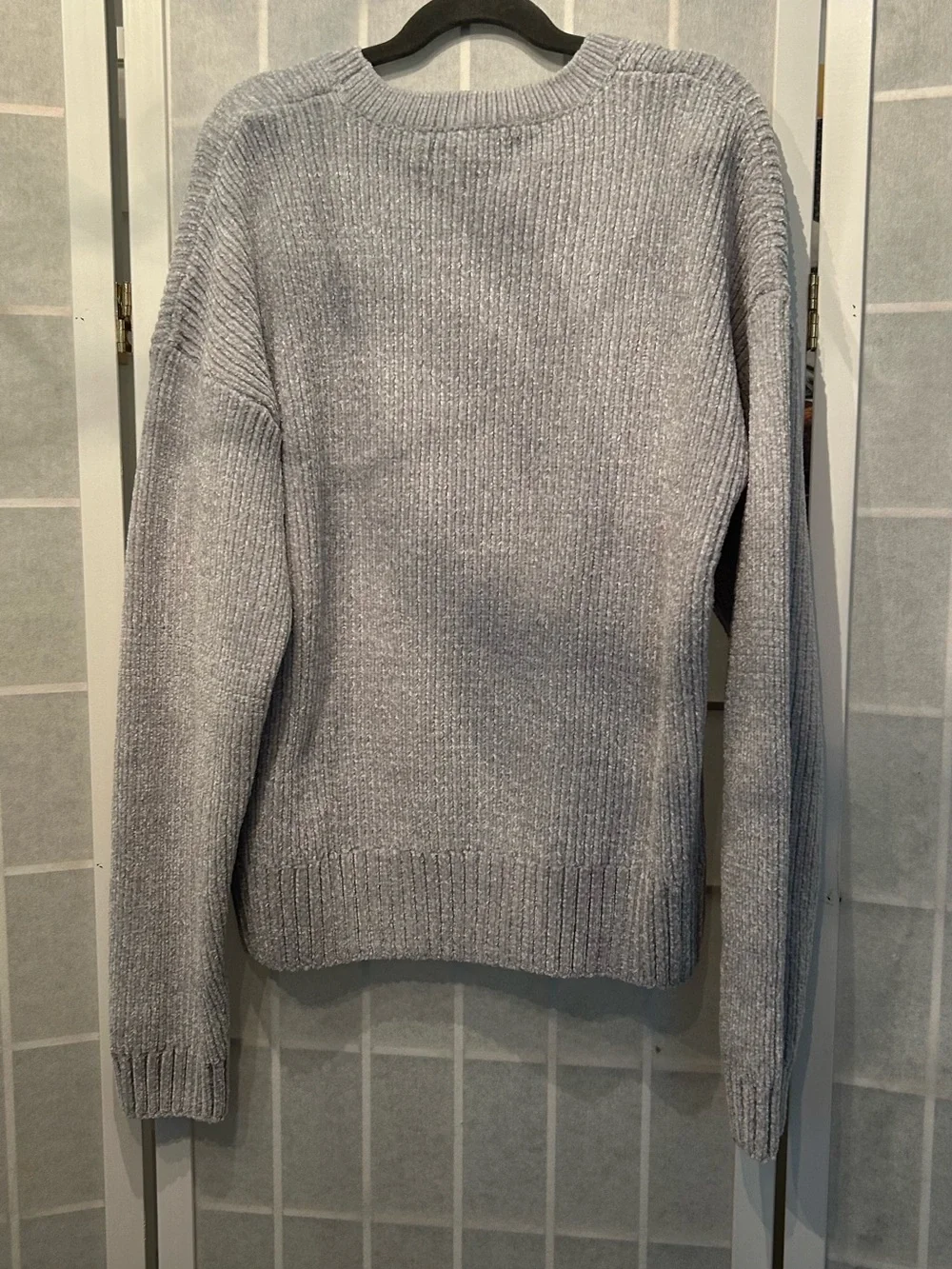 Cozy Crewneck Sweater - Light Gray